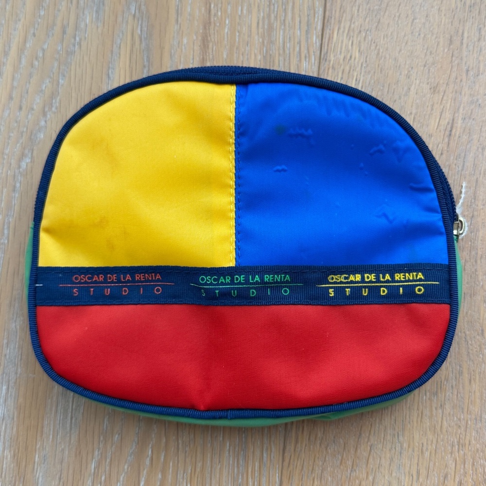 Oscar de la Renta Color block zippered Cosmetic Case